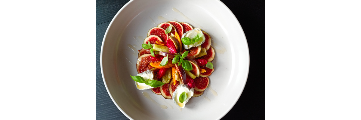 Feigen-Carpaccio mit St. Maure de Touraine und Kaktusfeige - 